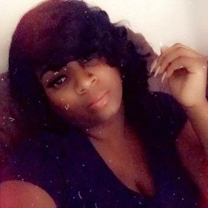 Meet your Posher, Lacy